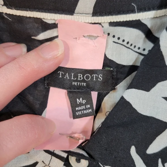 Talbots (Women's MP) Long sleeve Button down Semi-sheer "Tropical Panther" Top - Picture 10 of 11